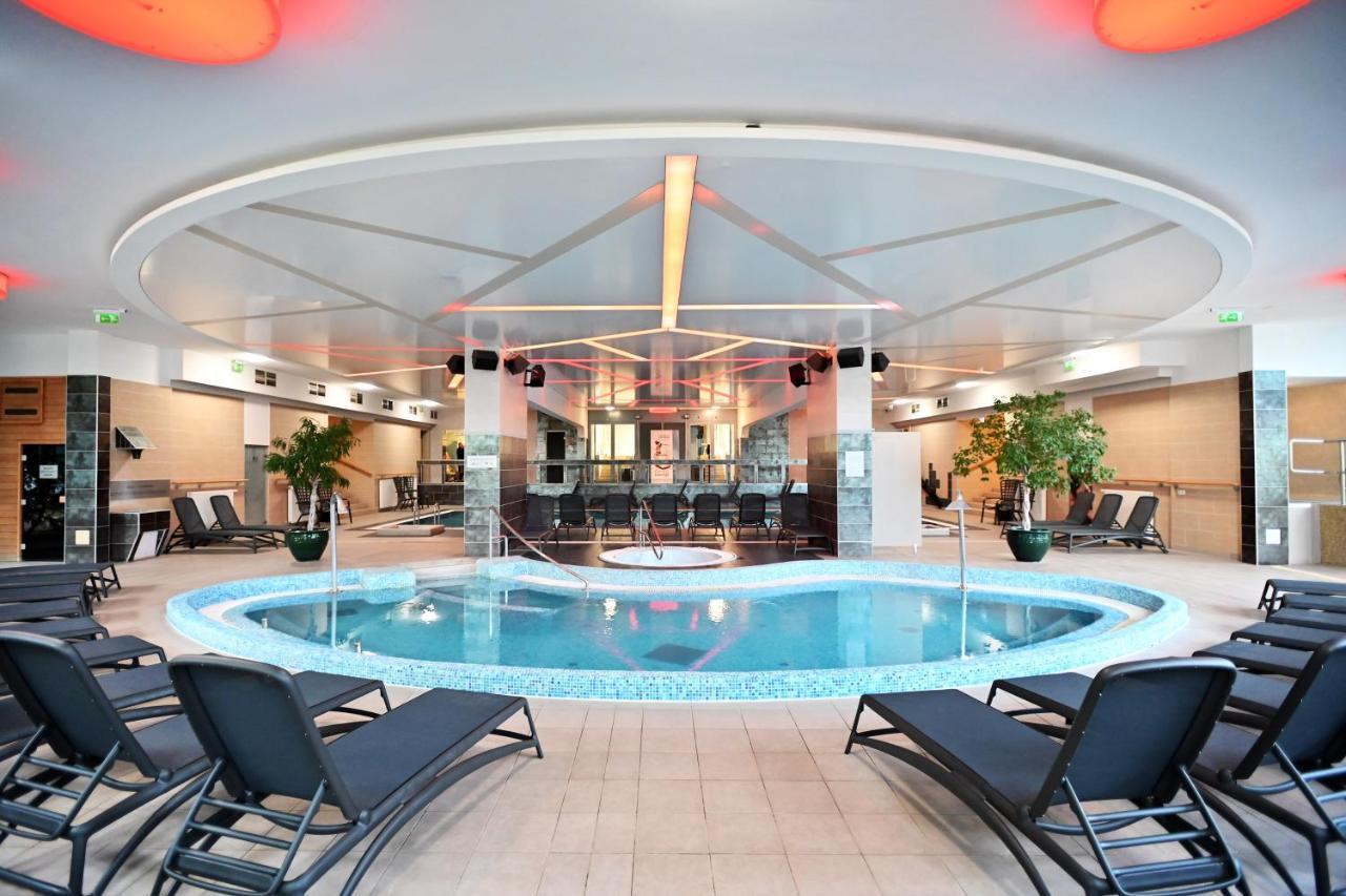 Hotel Eger & Park Экстерьер фото