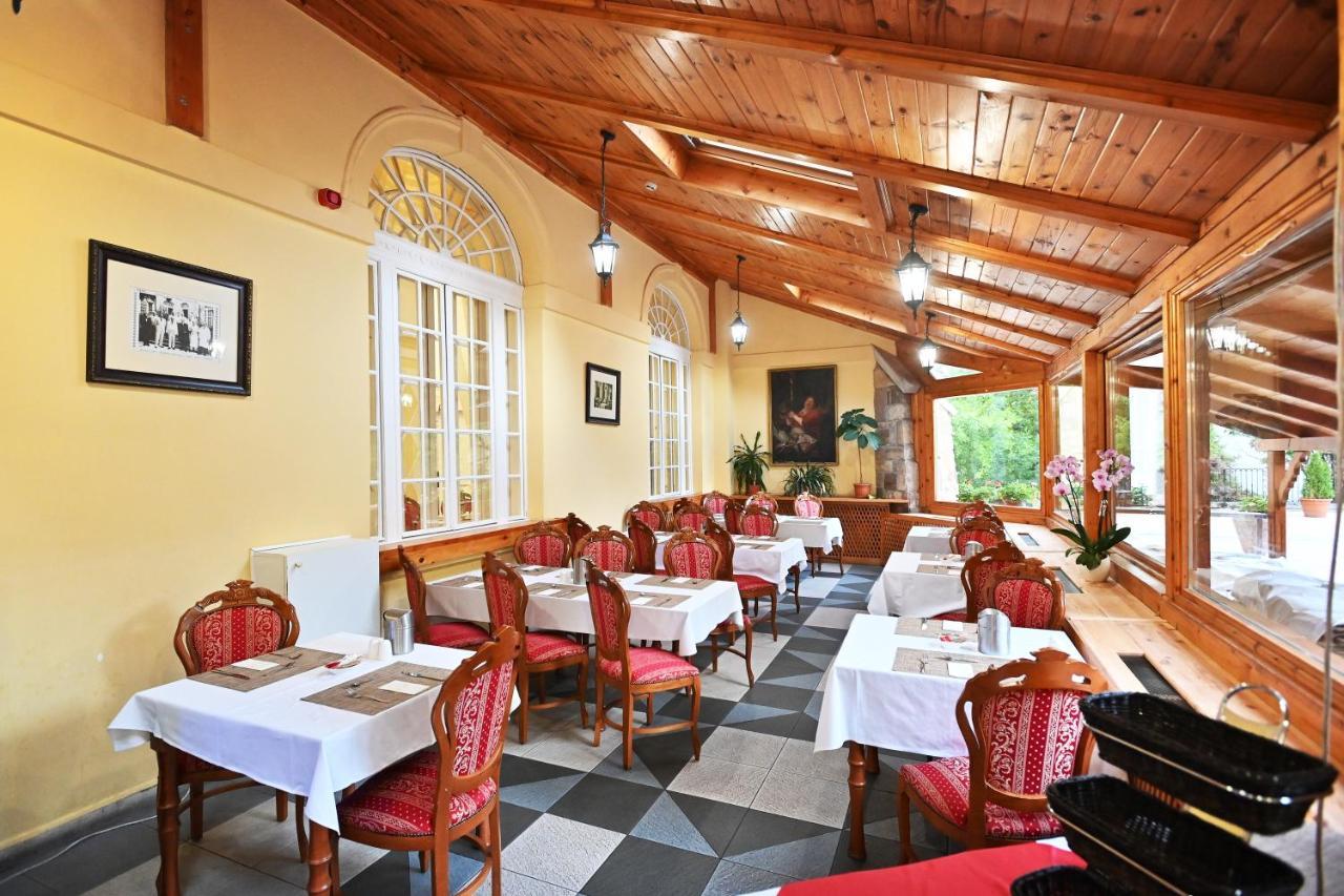 Hotel Eger & Park Экстерьер фото