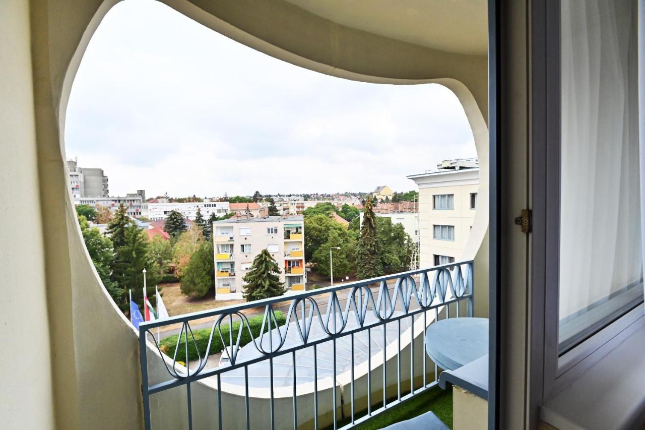 Hotel Eger & Park Экстерьер фото